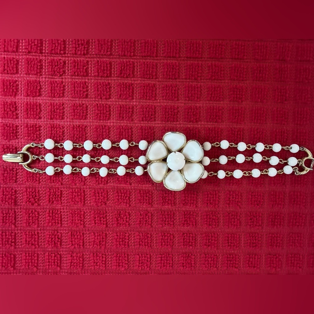 Vintage White Beaded Floral Bracelet Gold Tone Triple Strand Mid Century